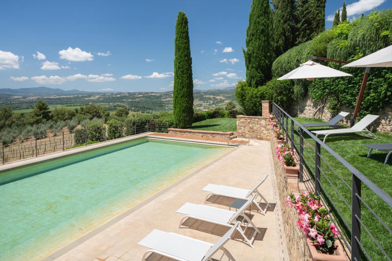 Hotel Castello Banfi - Il Borgo Poggio alle Mura Esterno foto