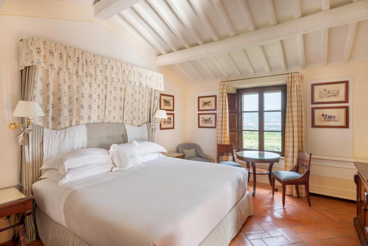 Hotel Castello Banfi - Il Borgo Poggio alle Mura Esterno foto