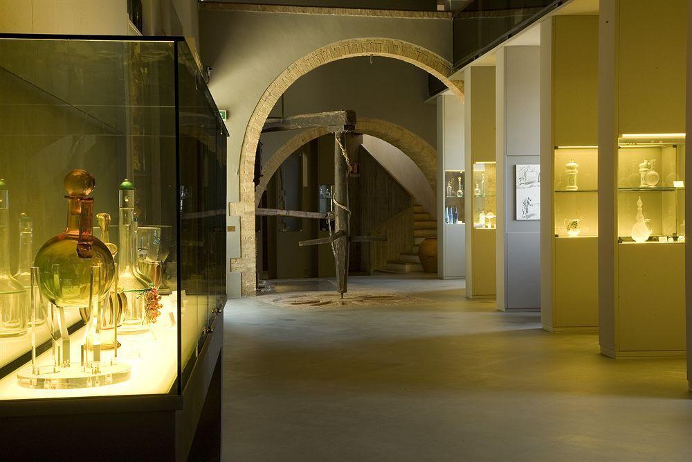 Hotel Castello Banfi - Il Borgo Poggio alle Mura Esterno foto