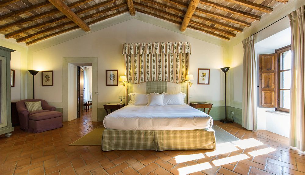 Hotel Castello Banfi - Il Borgo Poggio alle Mura Esterno foto