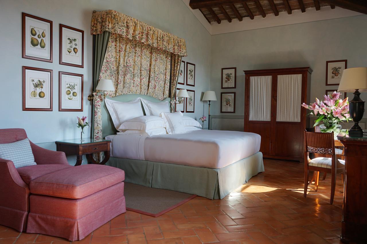Hotel Castello Banfi - Il Borgo Poggio alle Mura Esterno foto