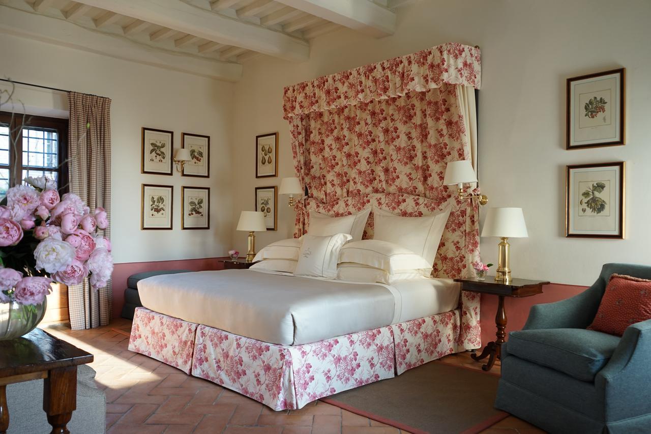 Hotel Castello Banfi - Il Borgo Poggio alle Mura Esterno foto