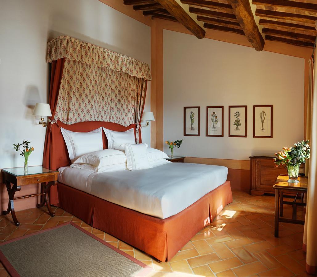 Hotel Castello Banfi - Il Borgo Poggio alle Mura Esterno foto