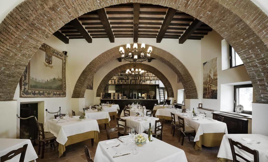 Hotel Castello Banfi - Il Borgo Poggio alle Mura Esterno foto